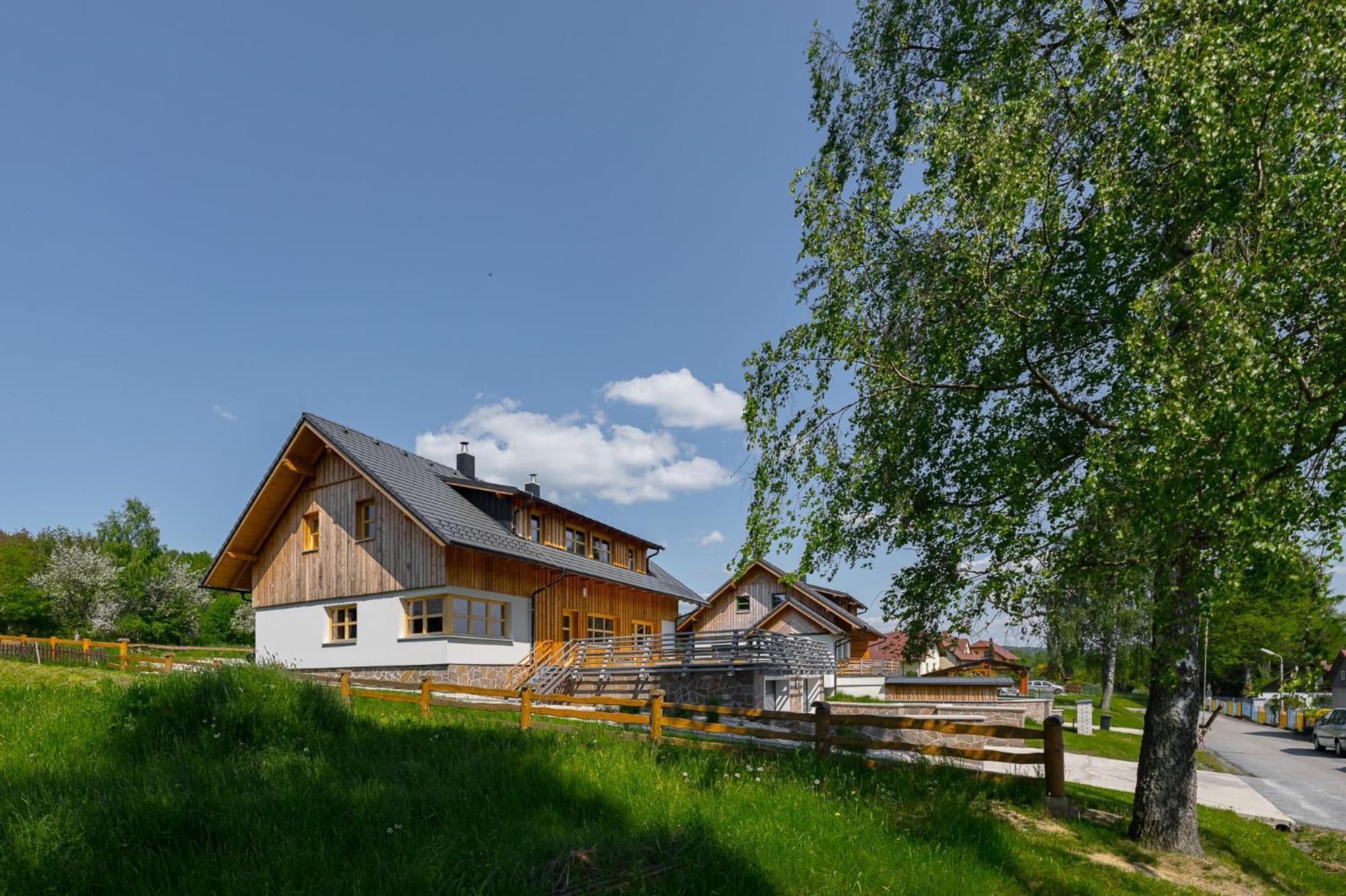 Gabreta Apartments Stachy Bagian luar foto